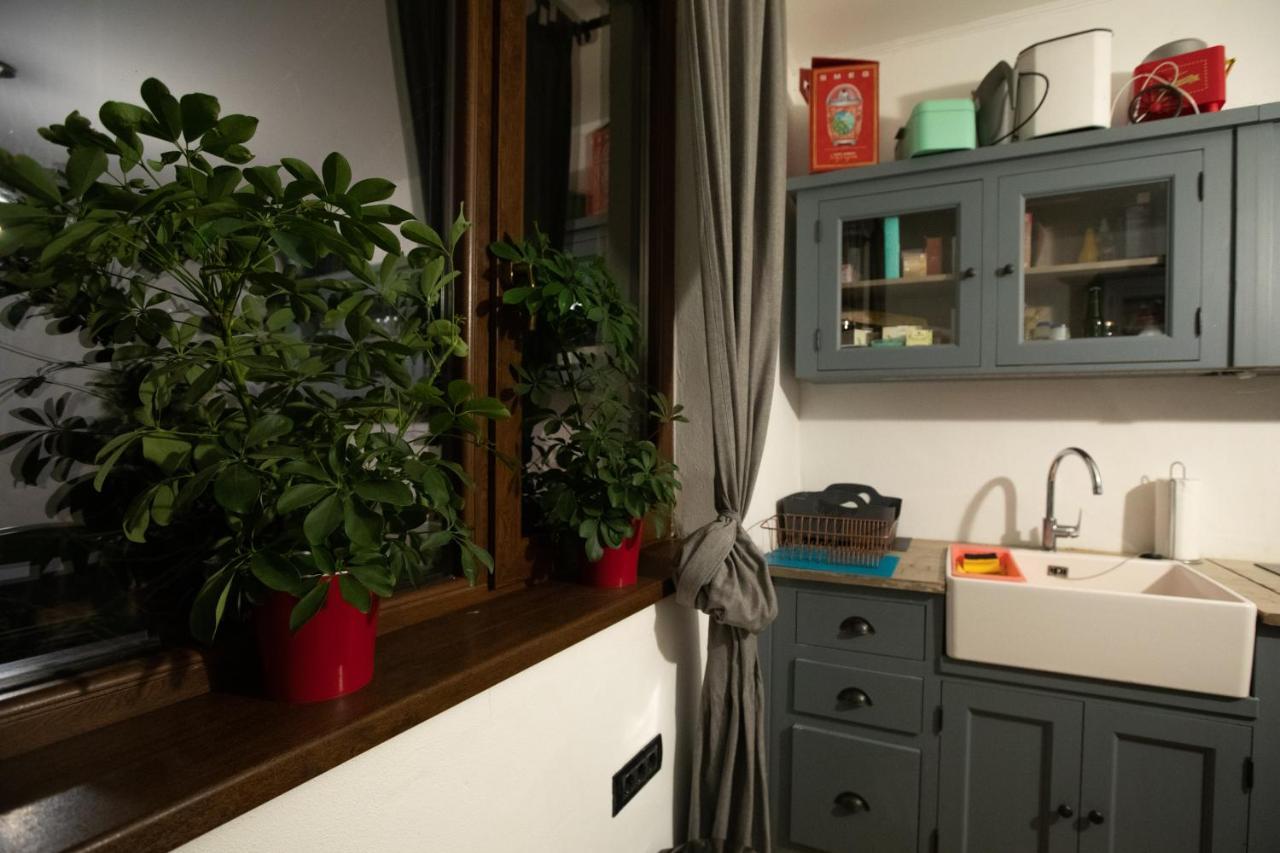Maison de l'Amour Brebu Nou Extérieur photo