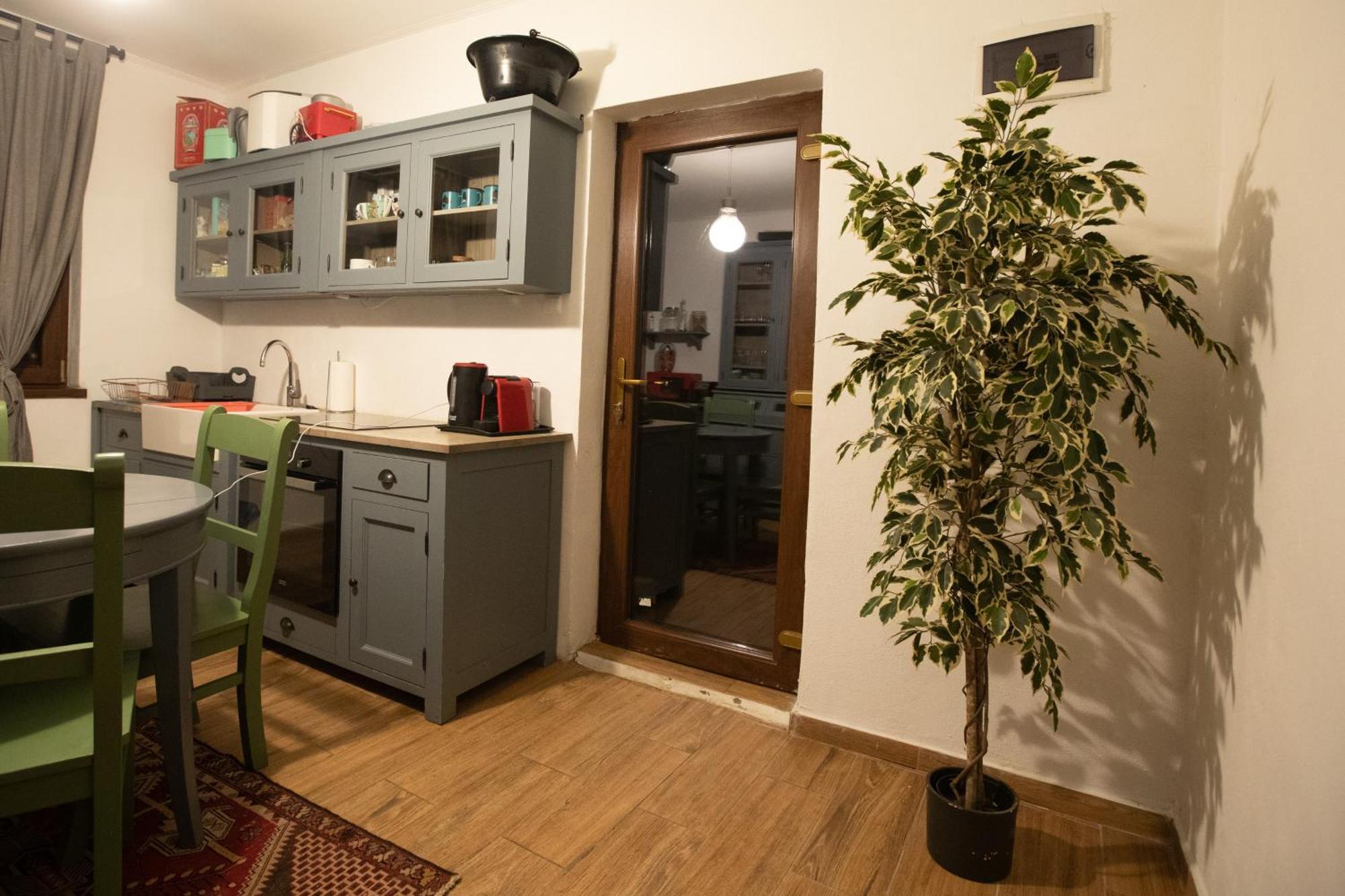 Maison de l'Amour Brebu Nou Extérieur photo