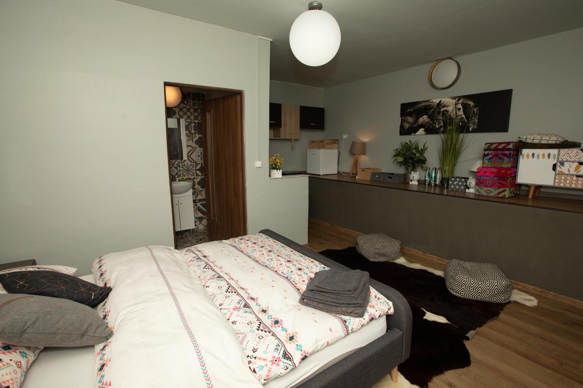 Maison de l'Amour Brebu Nou Extérieur photo